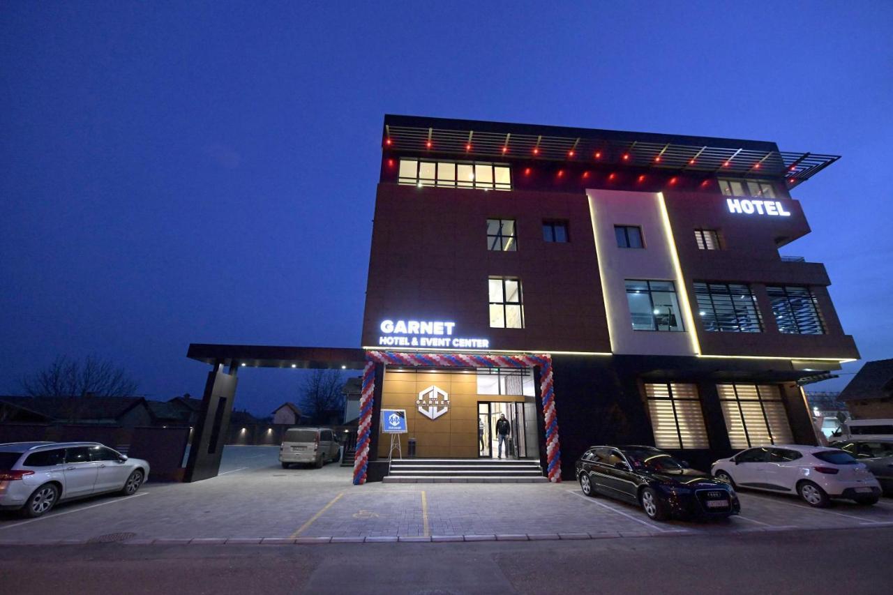 רומה Garnet Hotel & Event Centar מראה חיצוני תמונה