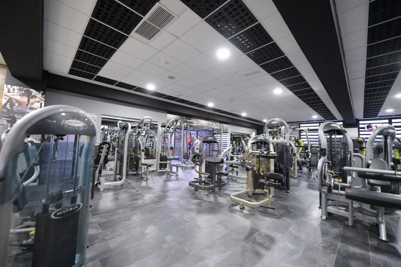 רומה Garnet Hotel & Event Centar מראה חיצוני תמונה